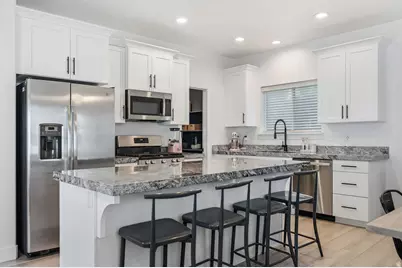 4952 E Lake Corner Dr, Eagle Mountain, UT 84005 - Photo 11