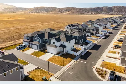 4952 E Lake Corner Dr, Eagle Mountain, UT 84005 - Photo 5