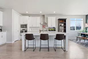 1140 W Cantle Dr S, Bluffdale, UT 84065 - Photo 11