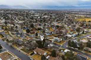 8857 S Capella Way E, Sandy, UT 84093 - Photo 27