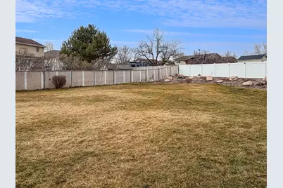 1085 N 125 E, Layton, UT 84041 - Photo 35