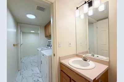 1085 N 125 E, Layton, UT 84041 - Photo 23