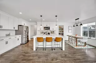 156 N Valcrest Dr, Saratoga Springs, UT 84045 - Photo 7