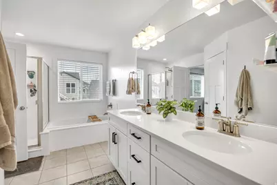 156 N Valcrest Dr, Saratoga Springs, UT 84045 - Photo 19