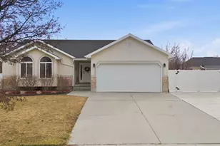 2127 W Silver Tree Cir S, Riverton, UT 84065 - Photo 1