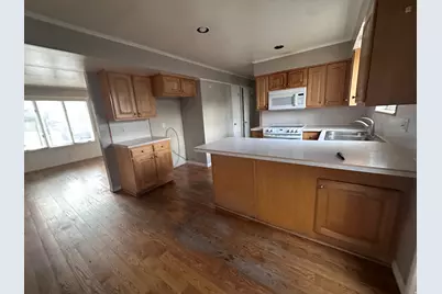 2091 E 4500 S, Holladay, UT 84117 - Photo 5