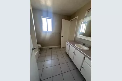 2091 E 4500 S, Holladay, UT 84117 - Photo 17