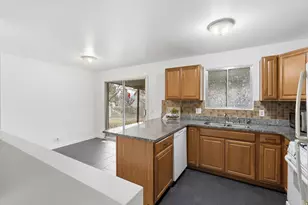 5014 W 4235 S, West Valley, UT 84120 - Photo 9