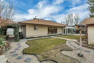 635 E Pioneer Ave S, Sandy, UT 84070 - Photo 35