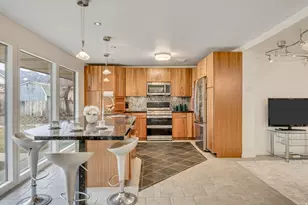 635 E Pioneer Ave S, Sandy, UT 84070 - Photo 5