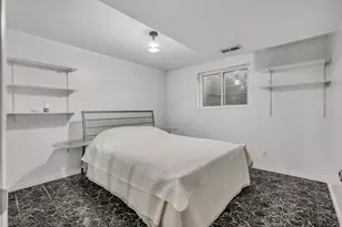 635 E Pioneer Ave S, Sandy, UT 84070 - Photo 27