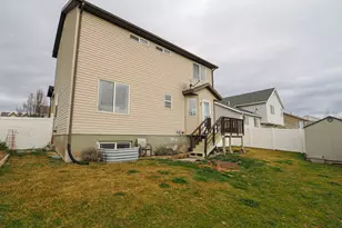 2475 Craig Ln, Syracuse, UT 84075 - Photo 5