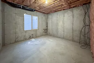 1952 E Meadow Downs Way, Cottonwood Heights, UT 84121 - Photo 33