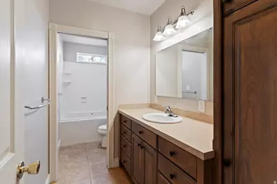 87 E 100 S, Kaysville, UT 84037 - Photo 27