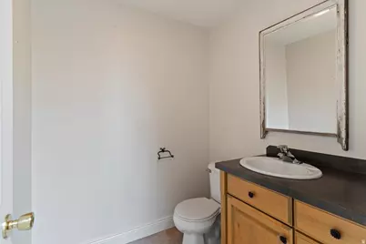 87 E 100 S, Kaysville, UT 84037 - Photo 17