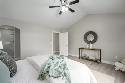 1814 W 2300 S, Woods Cross, UT 84087 - Photo 19