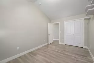 1814 W 2300 S, Woods Cross, UT 84087 - Photo 17