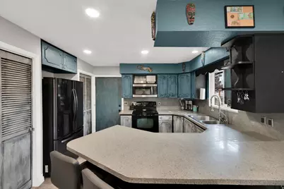 584 W 1350 N, Clinton, UT 84015 - Photo 7