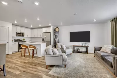 1987 E Sand Hollow Dr, Eagle Mountain, UT 84005 - Photo 9