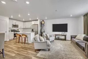 1987 E Sand Hollow Dr, Eagle Mountain, UT 84005 - Photo 9