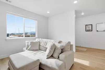 274 W 710 N, Smithfield, UT 84335 - Photo 5