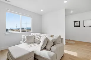 274 W 710 N, Smithfield, UT 84335 - Photo 5