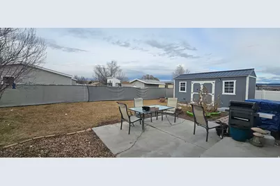 755 E Pine St S, Wellington, UT 84542 - Photo 33