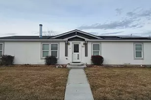 755 E Pine St S, Wellington, UT 84542 - Photo 1