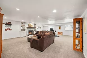 536 S Thurgood Ln, Syracuse, UT 84075 - Photo 27