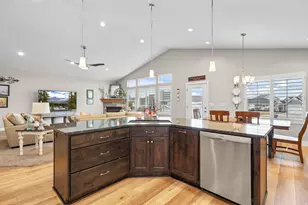 536 S Thurgood Ln, Syracuse, UT 84075 - Photo 15