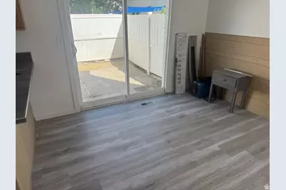1554 S Monroe #B-1, Ogden, UT 84404 - Photo 3