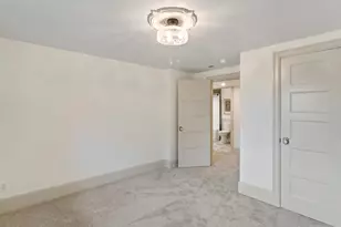 2760 E Blue Spruce Dr, Holladay, UT 84117 - Photo 33