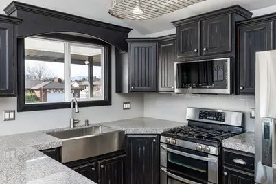 2612 Toni Lee St, West Jordan, UT 84088 - Photo 3