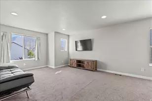 893 N Spring Ln, Spanish Fork, UT 84660 - Photo 21