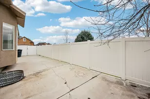 3884 W Coral Dune Dr, South Jordan, UT 84009 - Photo 45