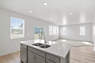 334 W 630 N #14, Tooele, UT 84074 - Photo 15