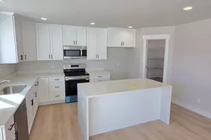 2272 E Yellow Blossom St, Eagle Mountain, UT 84005 - Photo 5