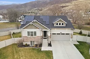 2340 N 650 W, Centerville, UT 84014 - Photo 3