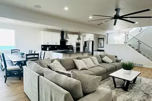 2747 S Country Club Way, Garden City, UT 84028 - Photo 11