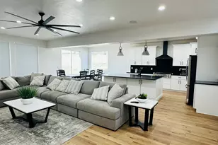 2747 S Country Club Way, Garden City, UT 84028 - Photo 7