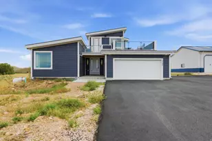 2747 S Country Club Way, Garden City, UT 84028 - Photo 3