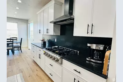 2747 S Country Club Way, Garden City, UT 84028 - Photo 9