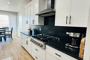 2747 S Country Club Way, Garden City, UT 84028 - Photo 9