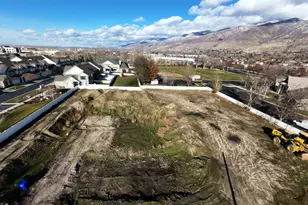 386 S 525 W, Centerville, UT 84014 - Photo 5