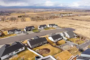 668 N 800 E, Hyde Park, UT 84318 - Photo 49