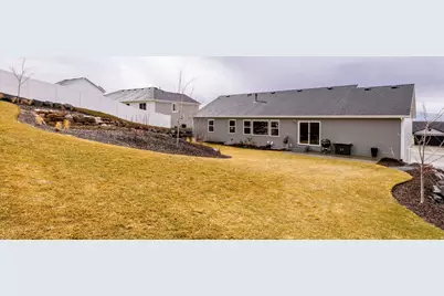 668 N 800 E, Hyde Park, UT 84318 - Photo 43