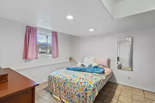 1857 N 50 W, Layton, UT 84041 - Photo 15