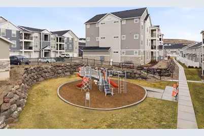 1809 W Terra Vista Ln #B2, Saratoga Springs, UT 84045 - Photo 17