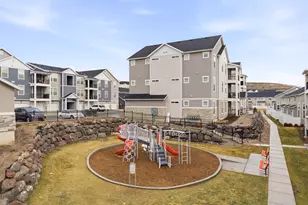 1809 W Terra Vista Ln, Saratoga Springs, UT 84045 - Photo 17