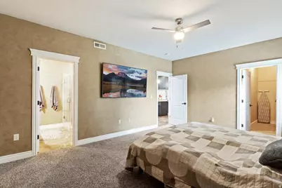 1686 W 2425 S, Syracuse, UT 84075 - Photo 27